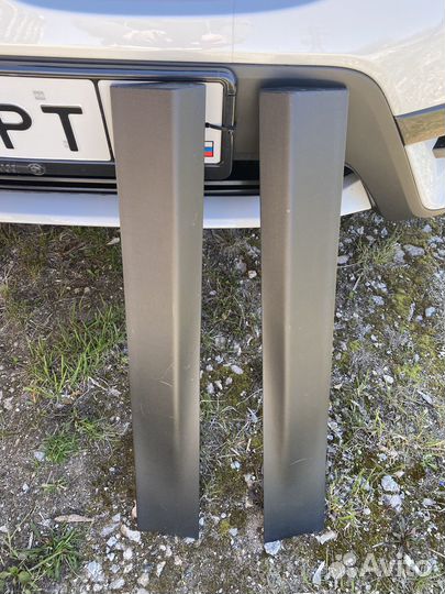 Молдинги на BMW X3 GO1