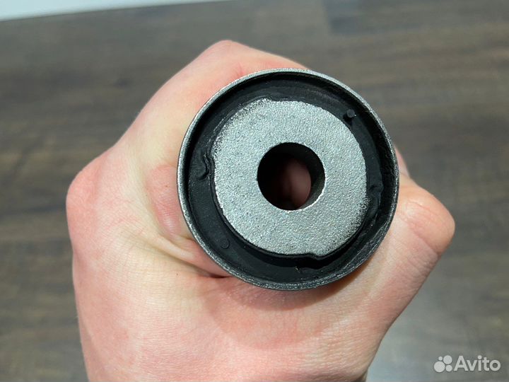 Сайлентблоки заднего редуктора Lemforder W124