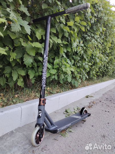 Самокат трюковой Reaction Stunt 5.0 Grafit