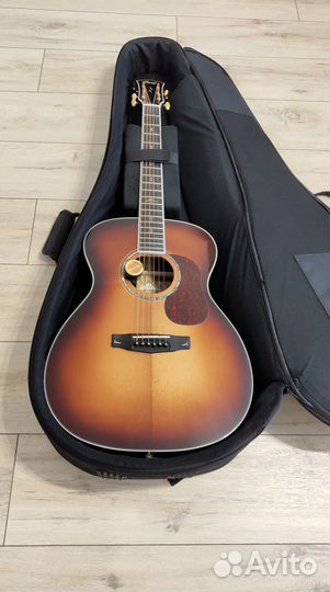Акустическая гитара цельномассивная