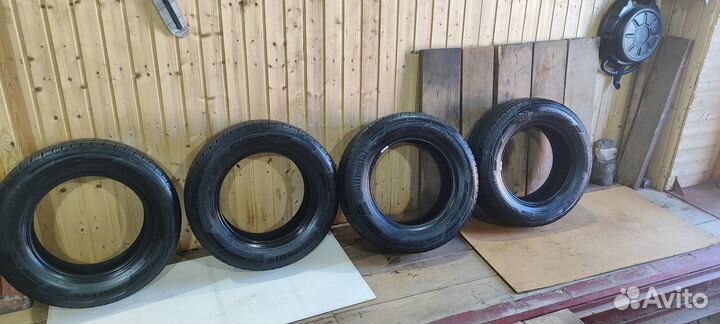 Continental ContiCrossContact LX2 215/65 R16