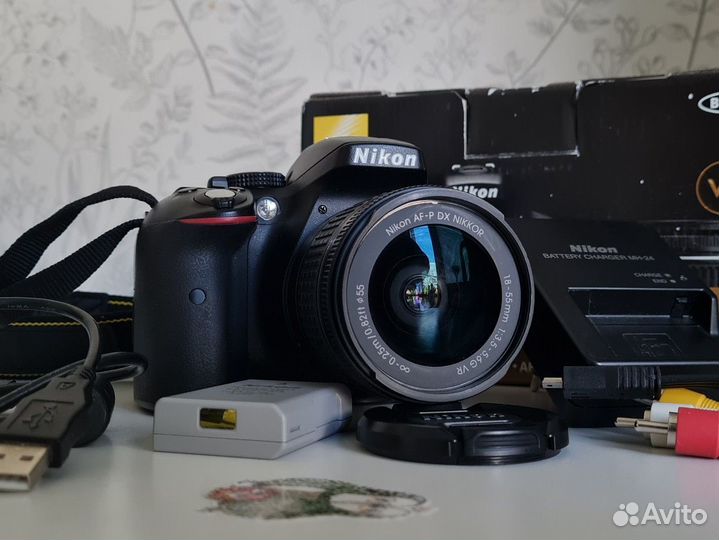 Зеркальный фотоаппарат Nikon D5300 Как новый