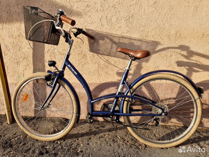 Велосипед женский с корзиной b'twin