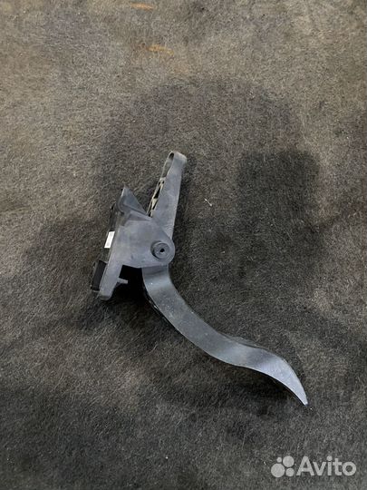 Педаль газа Ford Focus 1