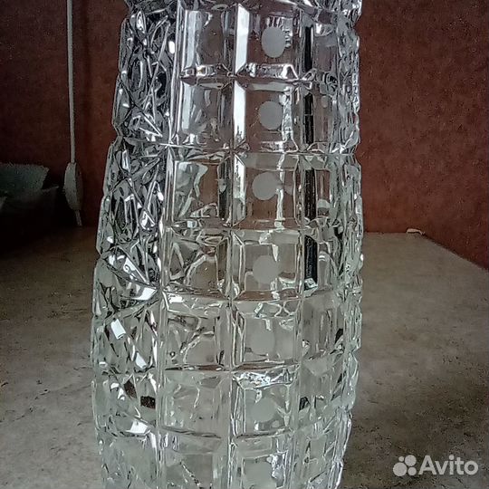 Хрустальная цветочная ваза с серебряным ободком