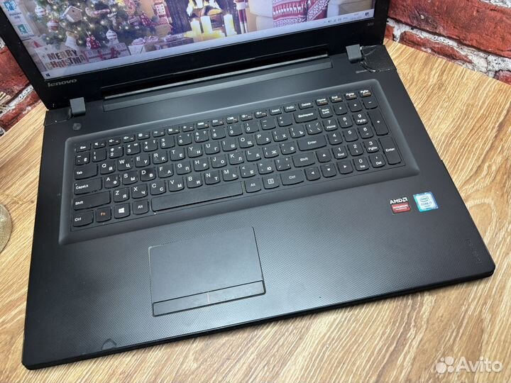 Игровой Lenovo 17 I7-6500U/ RAM 8/ R5 M330/ 1000