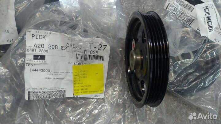 Шкив гур Dodge Caravan 97-07г