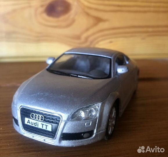 Коллекционные машинки Kinsmart