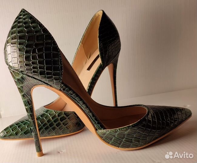 Туфли женские зелёные лодочки 38
