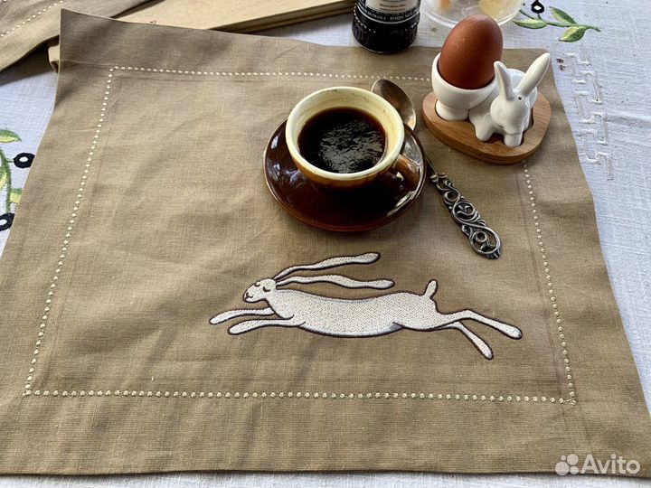 Салфетка на стол льняная