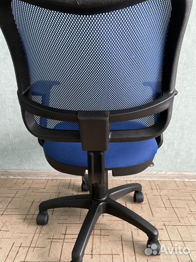 Компьютерное кресло