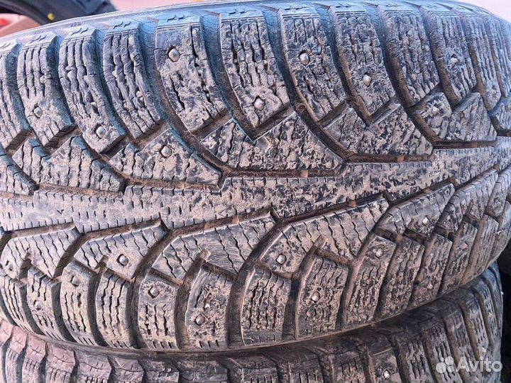 Nokian Tyres Hakkapeliitta 5 215/50 R17