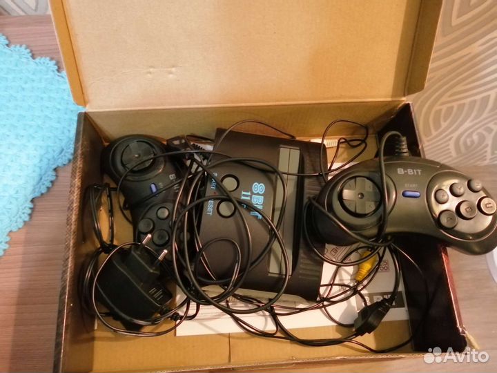 Игровая приставка 8 бит
