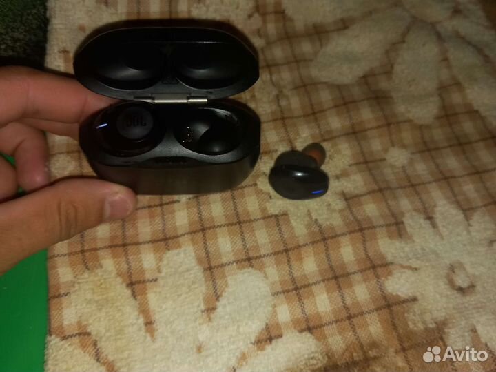 Беспроводные наушники JBL tune125 TWS