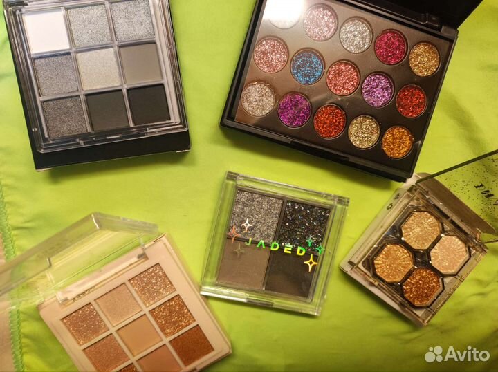 Тени для век с глиттером, карандаш с шелкографией