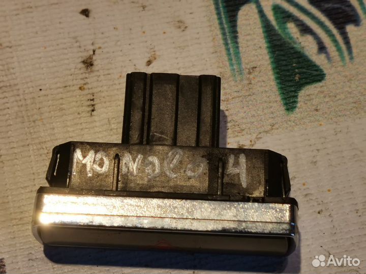 Кнопка аварийной сигнализации Ford Mondeo IV (2006