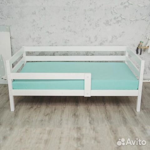Кровать подростковая из сосны «Соня» белый цвет