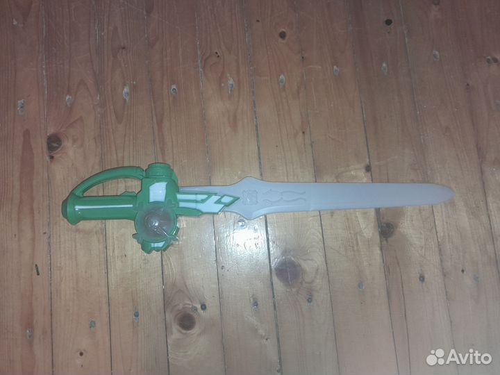 Игрушечный меч