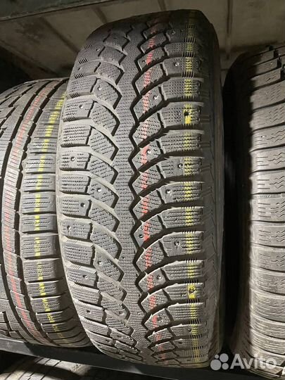 Bridgestone Blizzak Spike-01 235/65 R17 108T