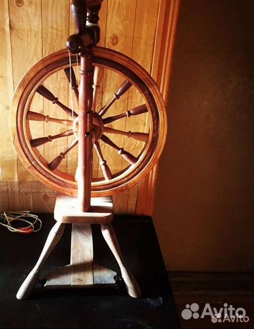 Прялка с колесом
