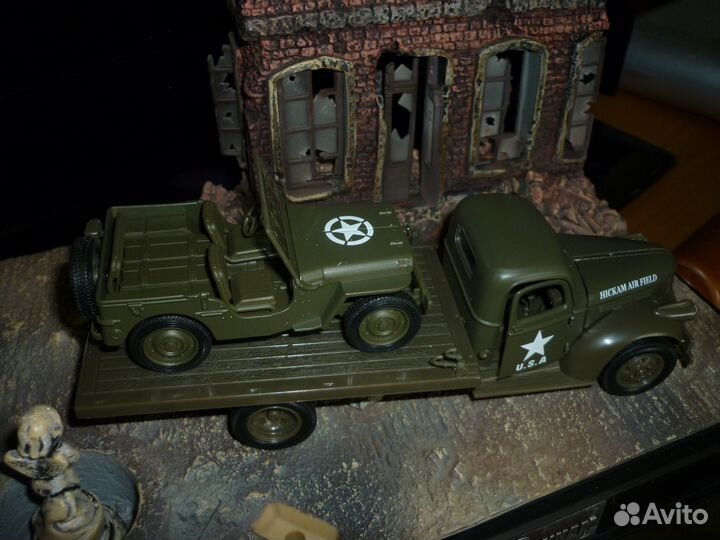 Модель военного автомобиля времен ВОВ Chevrolet