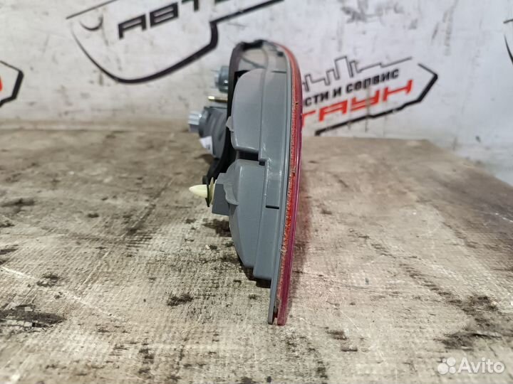 Фальшпанель honda elysion RR1 RR2 RR3 RR4 4150 правая 34151SJK003 XA5375Z