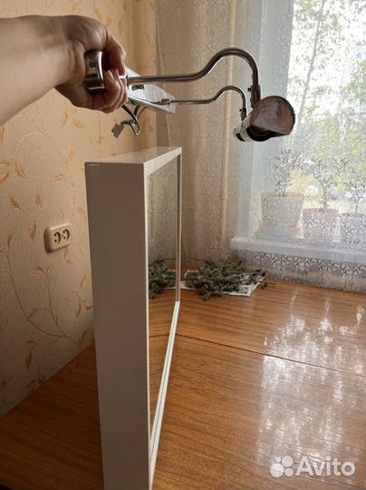 Зеркало с подсветкой-бра