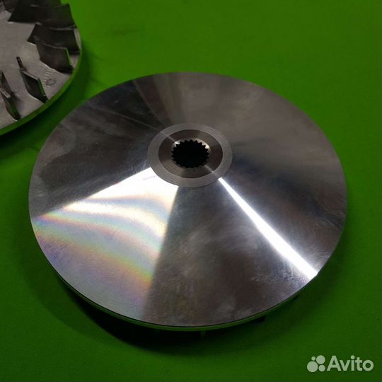 Неподвижный шкив вариатора Stels Hisun