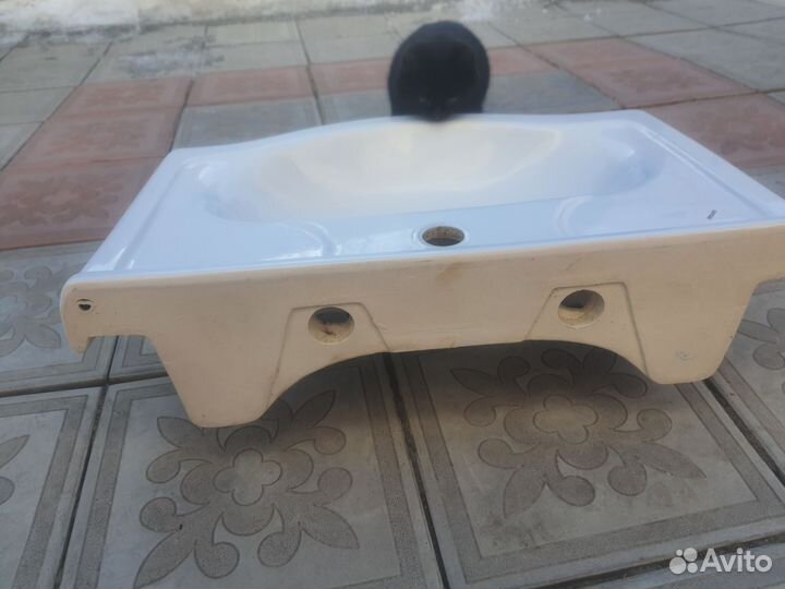 Раковина в ванную бу