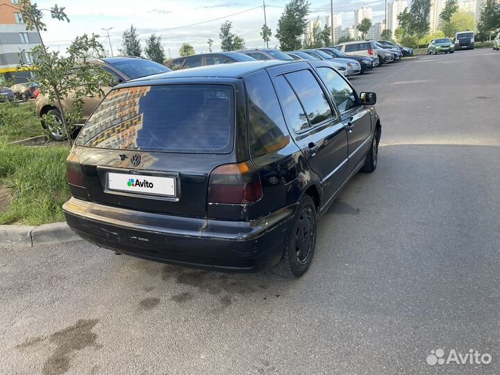 Volkswagen Golf 1.8 МТ, 1996, 250 000 км