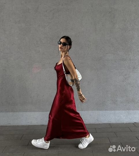 Вечернее платье в пол