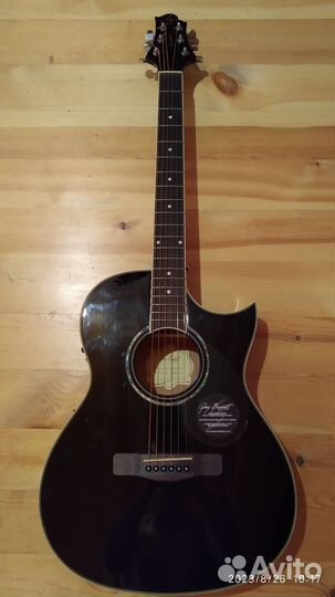 Электроакустическая гитара Greg Bennett