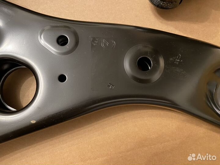 Передний рычаг mazda cx5 mazda6 комплект оригинал