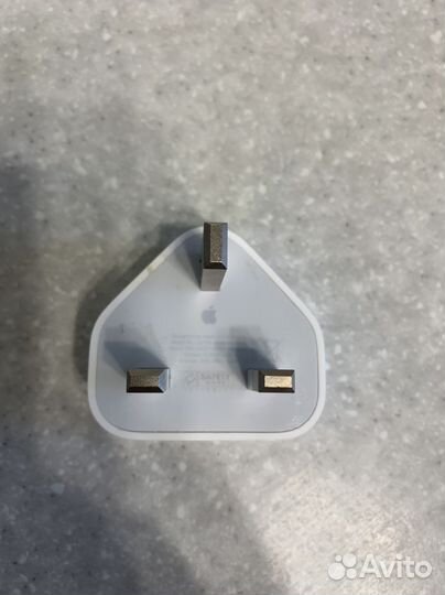 Зарядное устройство на iPhone оригинал