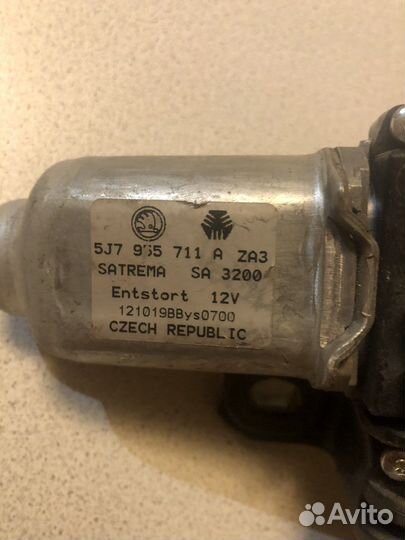 Моторчик двигатель стеклоочистителя vag