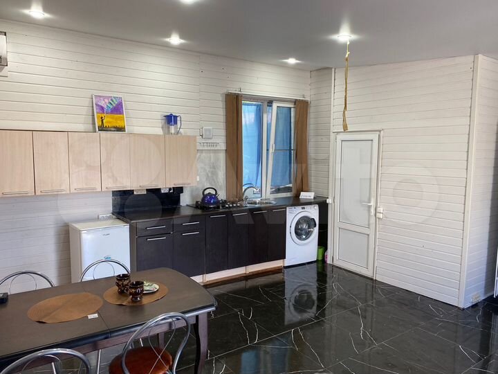 3-к. квартира, 68 м², 1/1 эт.