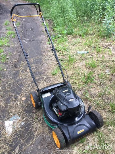 Газонокосилка бензиновая самоходная б/у