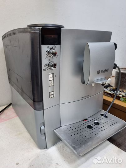 Кофемашина bosch TES 50321 RW VeroCafe Latte