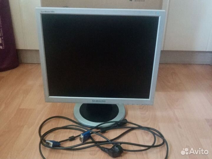 Монитор Samsung