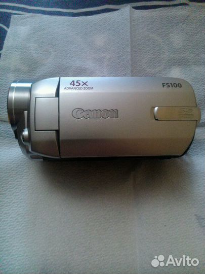 Кинокамера canon FS 100 новая