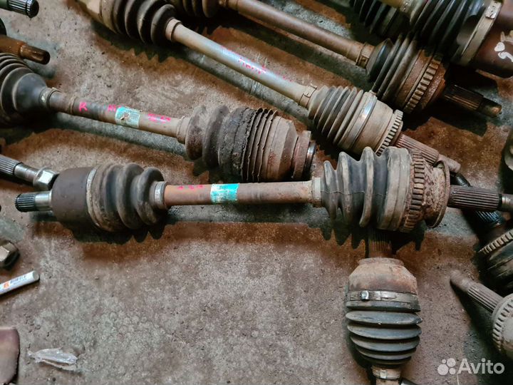 Привод левый Hyundai Santa Fe Classic 2.7