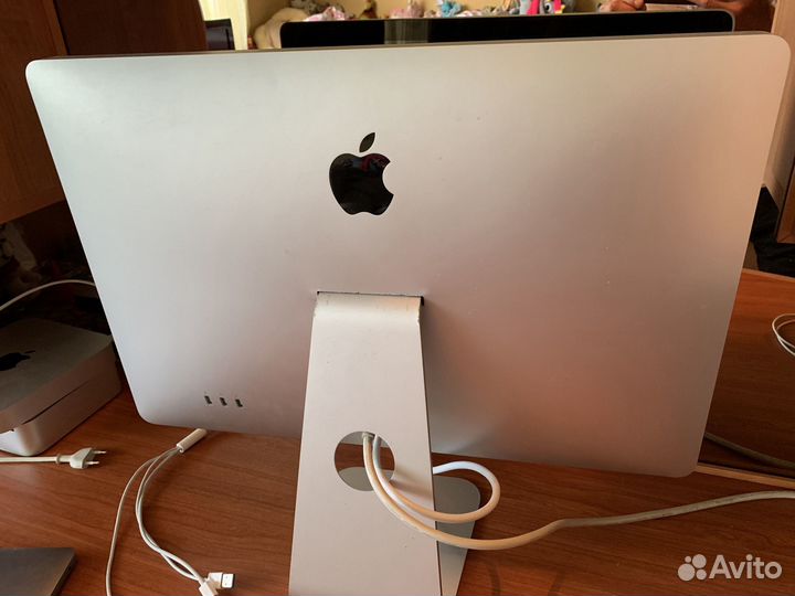 Apple Cinema Display 24