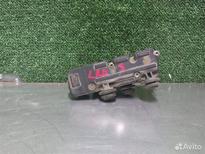 Блок клапанов пневмоподвески Land Rover Discovery