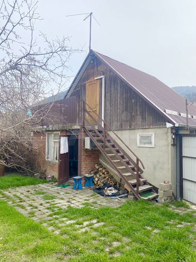 Дом 130 м² на участке 5 сот.