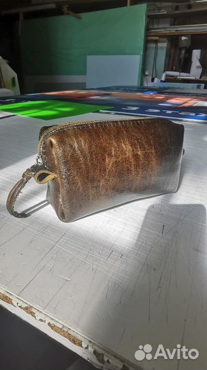 Нессер из натуральной кожи