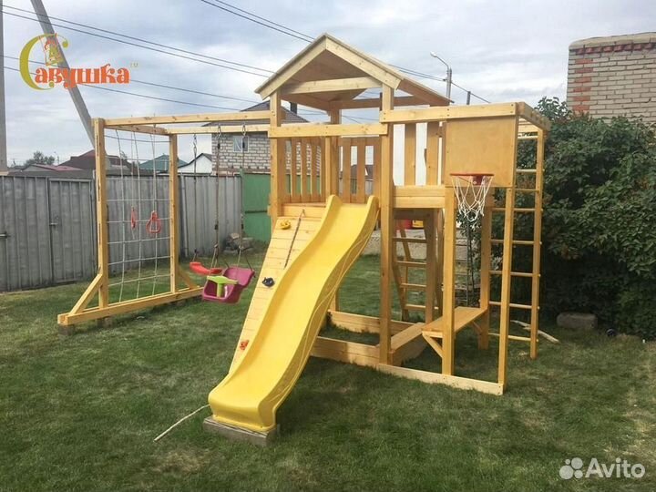 Детский спортивный комплекс с крышей