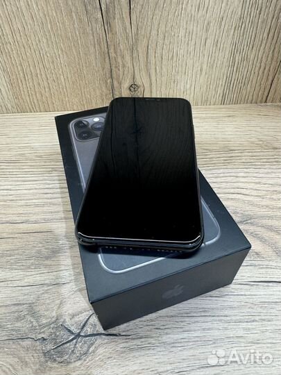 iPhone 11 Pro, 64 ГБ