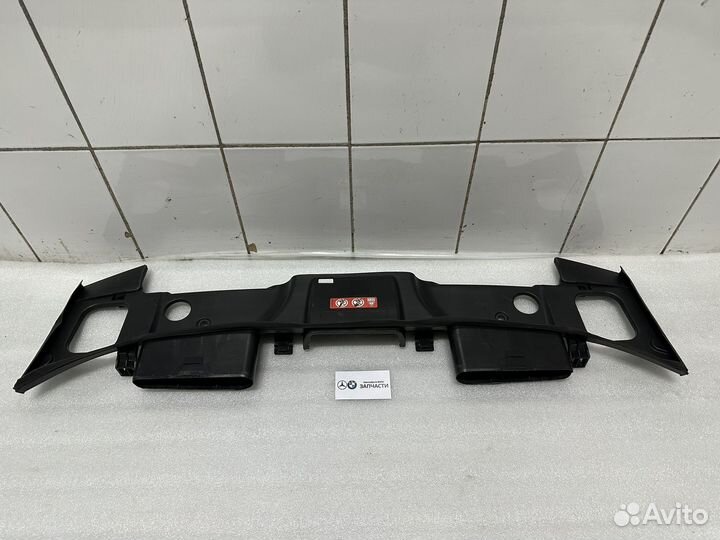 Воздухозаборник радиатора OM642 Mercedes CLS C218