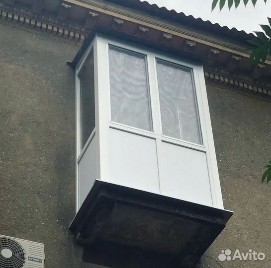 Остекление балкона и установка пластиковых окон