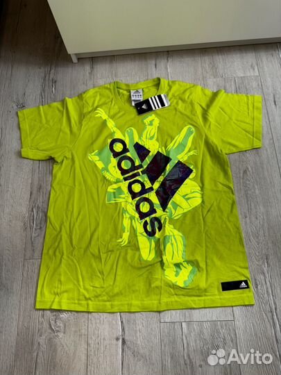 Футболка adidas